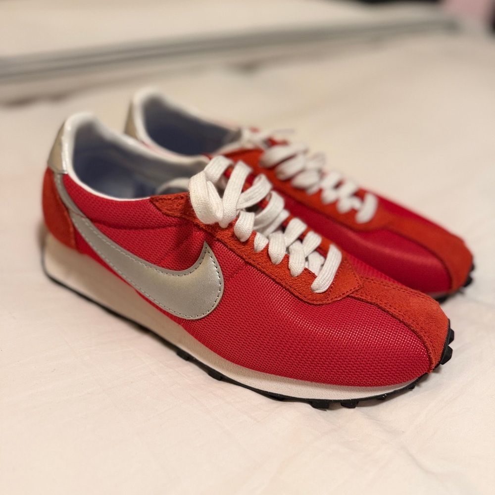 Nike LD-1000 "University Red/Metallic Silver/Sail" Women's Shoe - Picture 3 of 11
